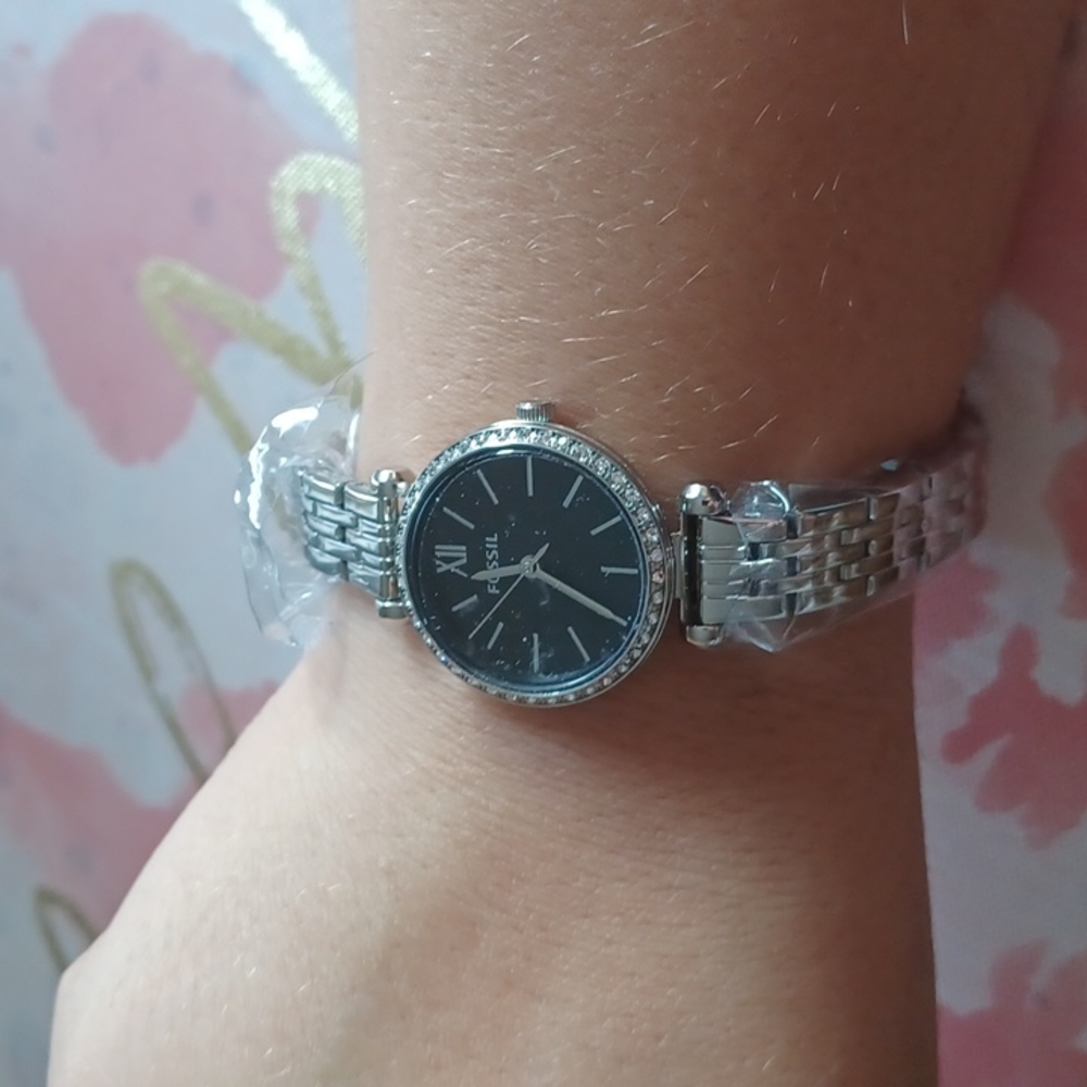 Fossil Tillie silver stainless steel Women's Watch - Picture 3 of 3
